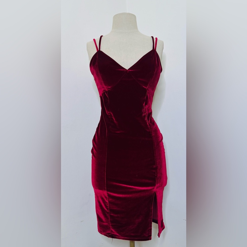 Elegant Velvet Burgundy Dress